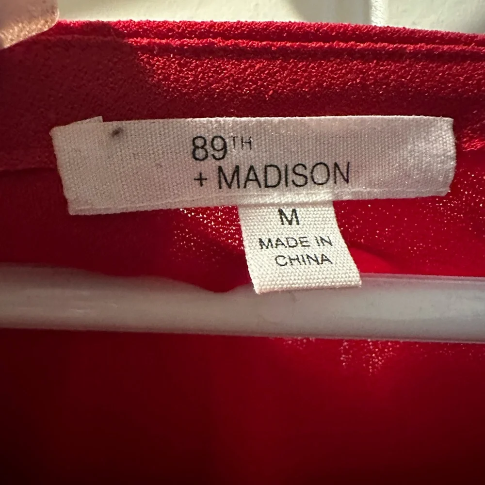 Medium Red Top - Picture 4 of 7